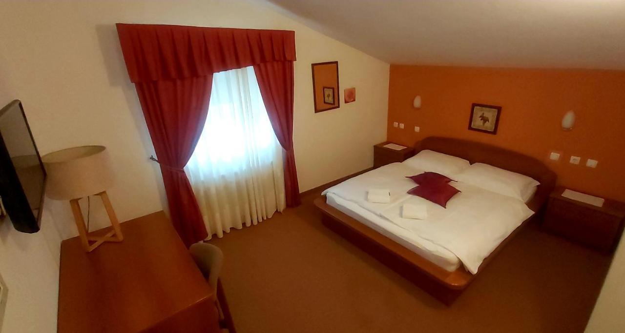 Gostisce Jazbec - Idrsko - Kobarid Hotel Exterior photo